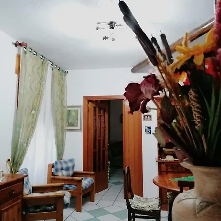 Last Minute Cilento Mena's House Ferienhaus